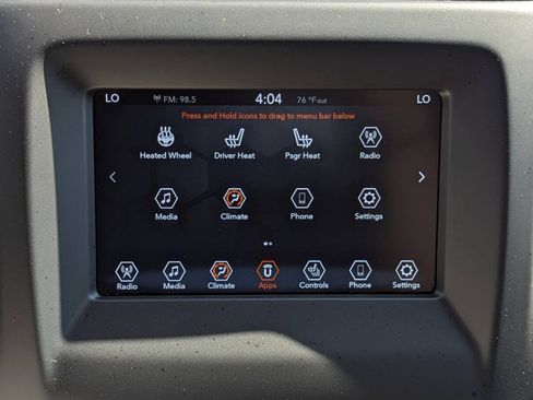 Used 2020 Jeep Compass Latitude w/ Cold Weather Group AWD/4WD image 19