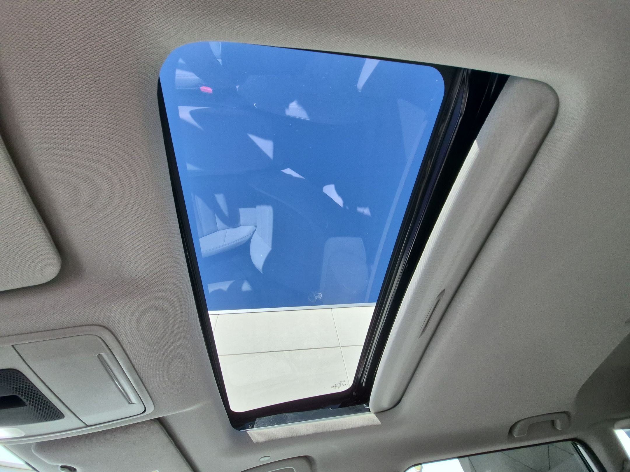 Used 2025 Honda CR-V EX-L image 18