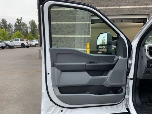 New 2025 Ford F550 XL image 9