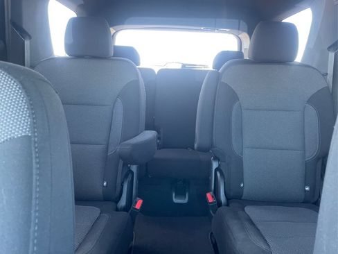 Used 2023 Chevrolet Traverse LT AWD/4WD image 10