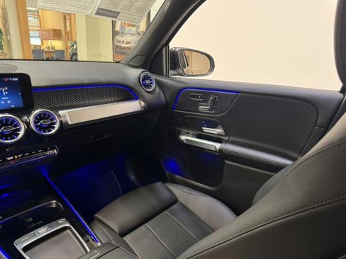Certified 2024 Mercedes-Benz GLB 250 image 10