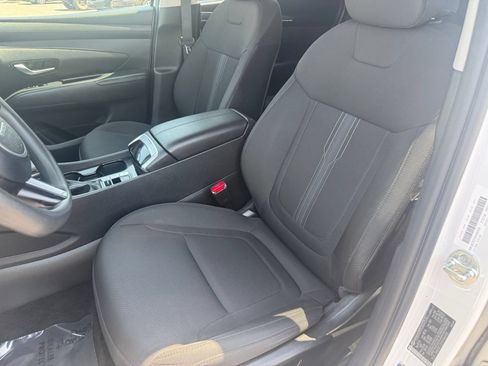 Used 2025 Hyundai Tucson SEL AWD/4WD image 14