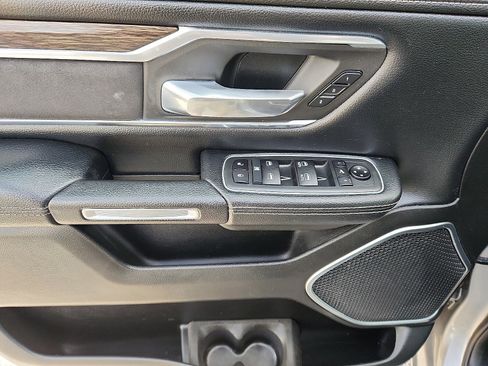 Used 2020 RAM 1500 Laramie image 13