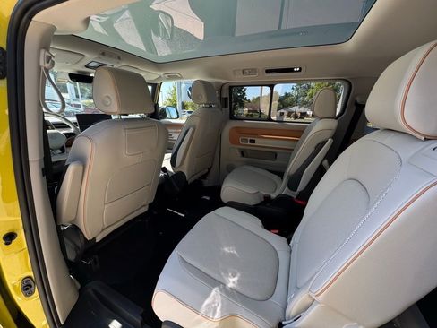 New 2025 Volkswagen ID. Buzz 1st Edition image 29