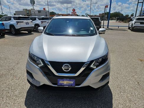 Used 2022 Nissan Rogue Sport SV w/ Technology Package FWD image 3