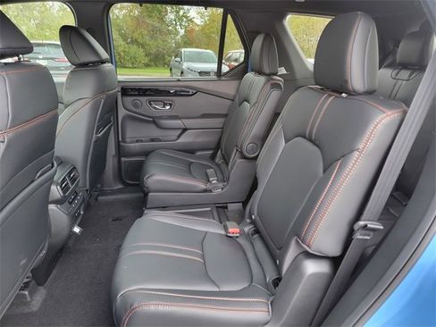 New 2025 Honda Pilot TrailSport image 14