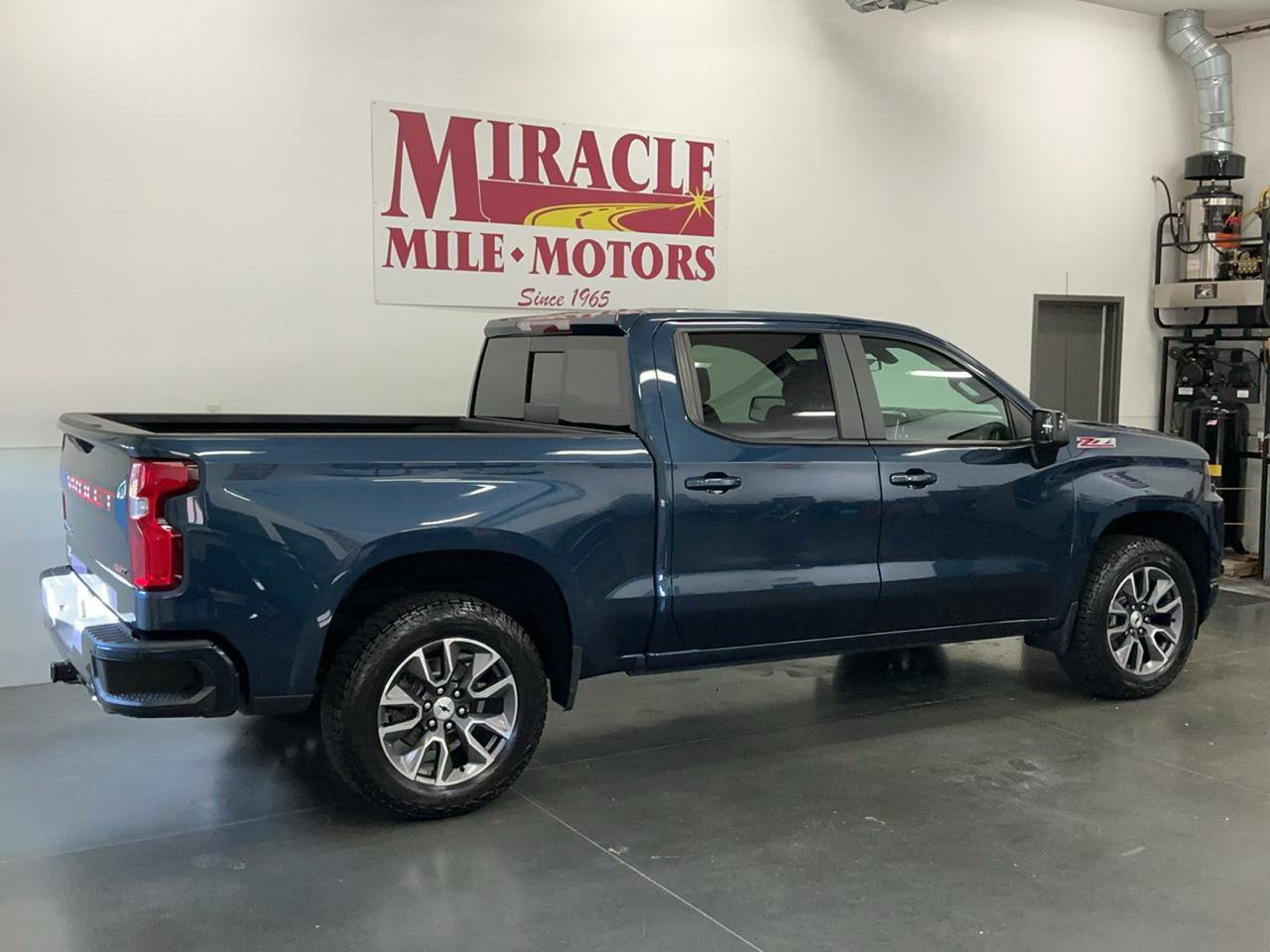 Used 2021 Chevrolet Silverado 1500 RST w/ All Star Edition Plus AWD/4WD image 7