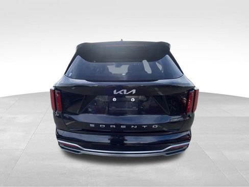 Used 2022 Kia Sorento EX w/ Panoramic Sunroof Package FWD image 8