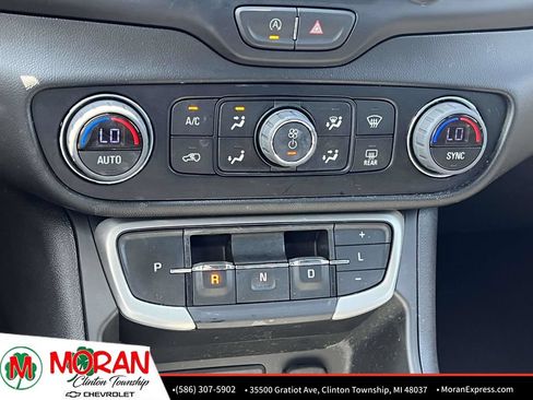 Certified 2023 GMC Terrain SLT w/ Elevation Edition AWD/4WD image 23