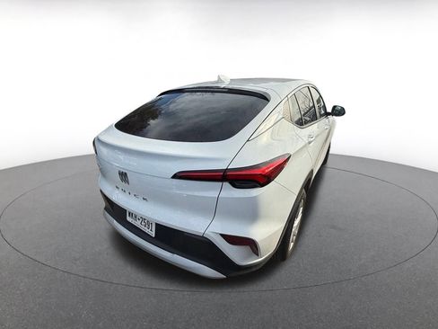 Used 2025 Buick Envista Preferred image 5