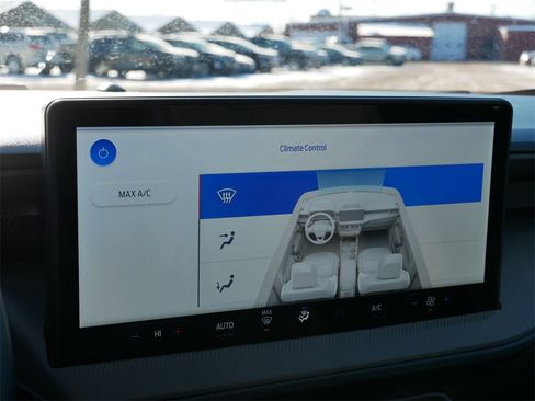 Used 2026 Ford Maverick Lobo image 23