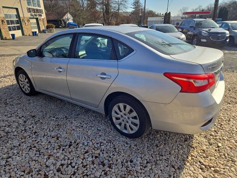 Used 2016 Nissan Sentra S image 7