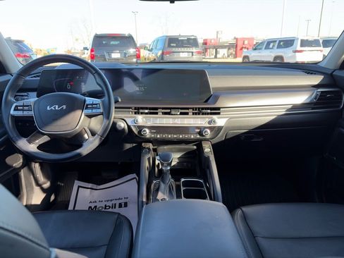 Used 2024 Kia Telluride S image 12