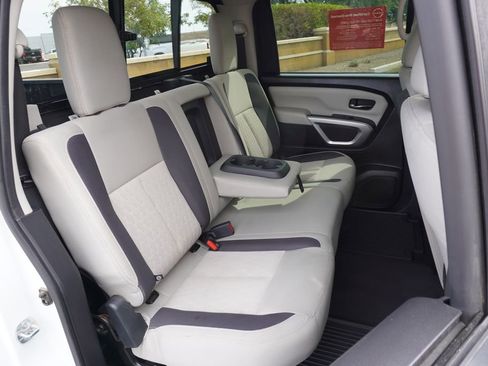 Certified 2022 Nissan Titan SV w/ Accessory Utility Package RWD image 10