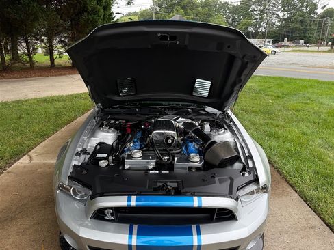 Used 2014 Ford Mustang Shelby GT500 w/ Equipment Group 821A RWD image 72