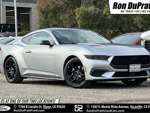 Used 2025 Ford Mustang Coupe image 1
