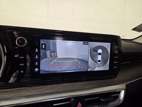 Used 2024 Kia K5 EX w/ EX Premium Package FWD image 12