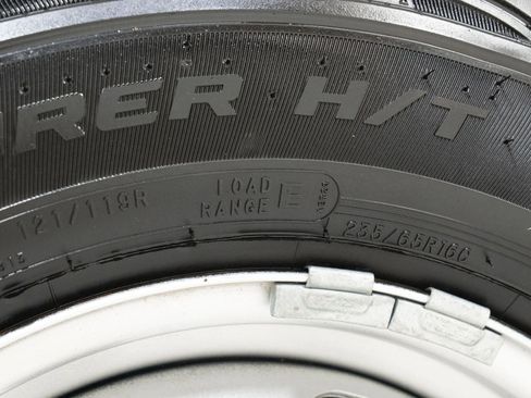 Used 2019 Ford Transit 150 XL image 59