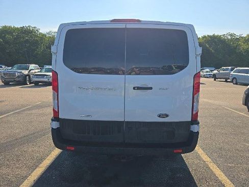 Used 2022 Ford Transit 350 XLT RWD image 3