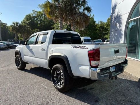 Used 2021 Toyota Tacoma TRD Off-Road RWD image 4