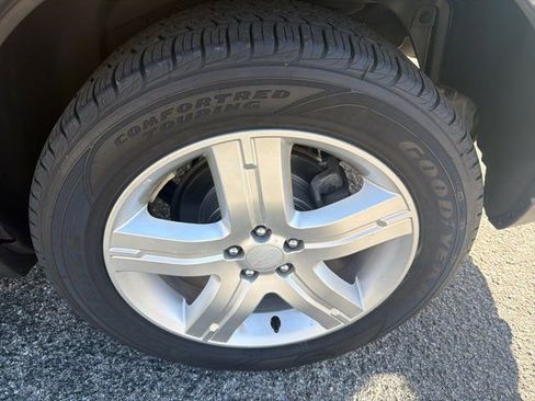 Used 2010 Subaru Forester 2.5X Premium image 25