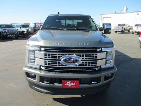 Used 2019 Ford F350 Platinum w/ Platinum Ultimate Package image 11