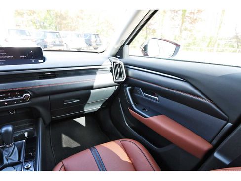 Certified 2025 MAZDA CX-50 2.5 Turbo w/ Premium Plus Pkg image 8