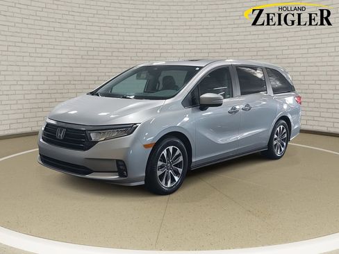 Used 2023 Honda Odyssey EX-L image 1