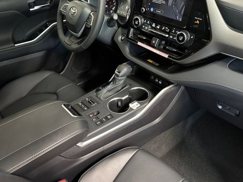 New 2026 Toyota Highlander XLE AWD/4WD image 19