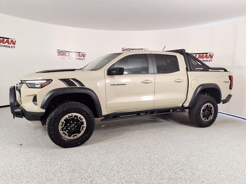 Used 2023 Chevrolet Colorado ZR2 w/ Desert Boss Special Edition image 19