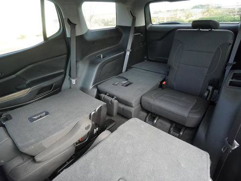 Used 2023 GMC Acadia SLE w/ Driver Convenience Package image 27