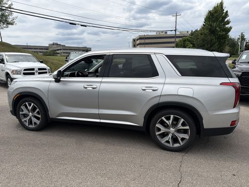 Used 2022 Hyundai Palisade SEL w/ 8P Bench Seat Package AWD/4WD image 6