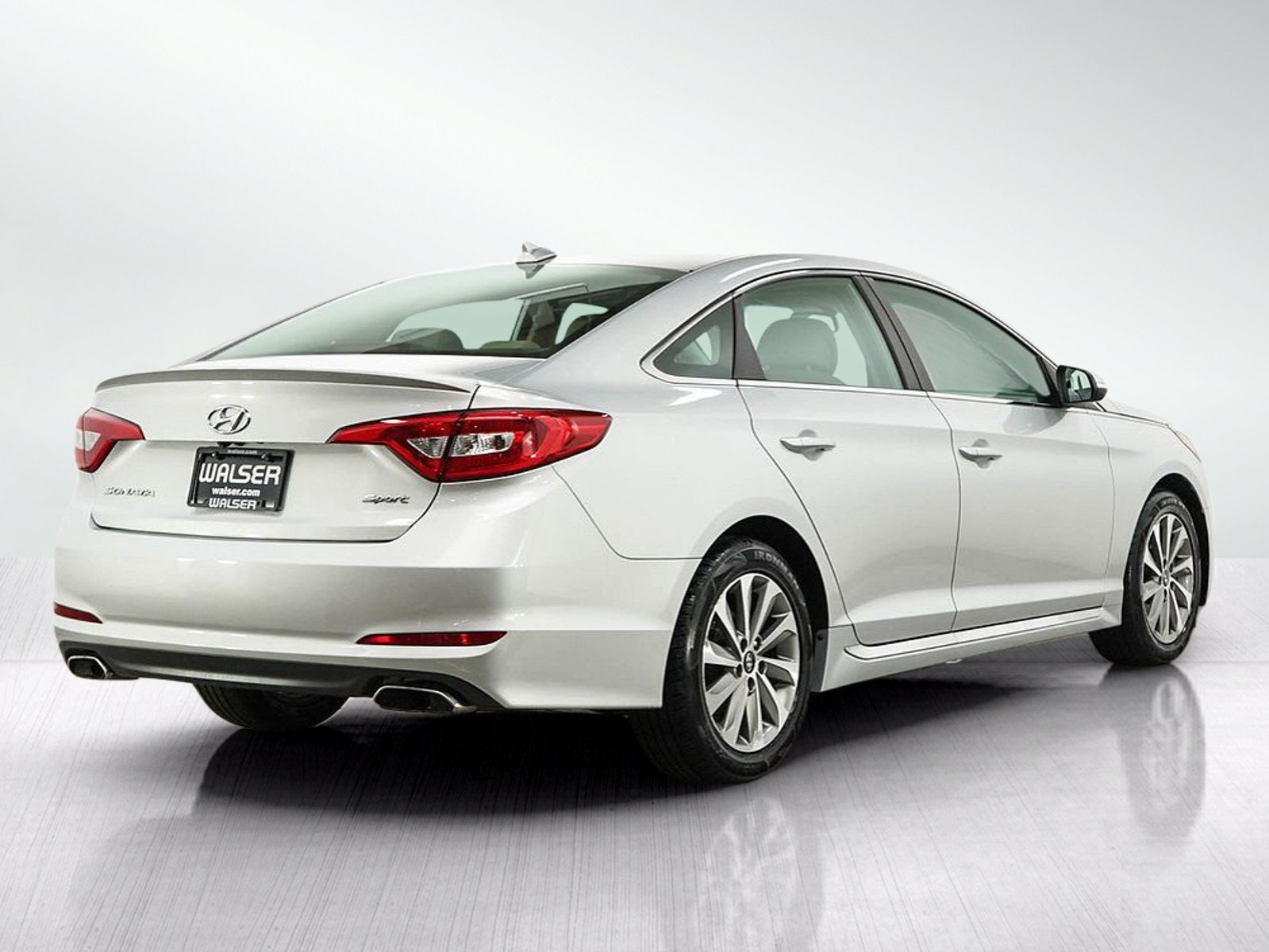 Used 2015 Hyundai Sonata Sport FWD image 5