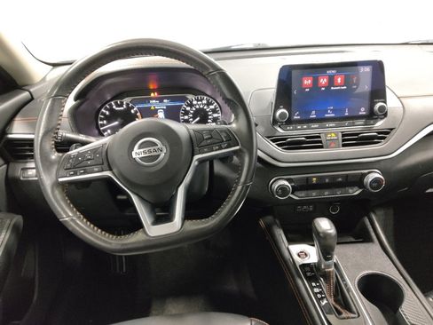 Used 2022 Nissan Altima 2.5 SR image 22