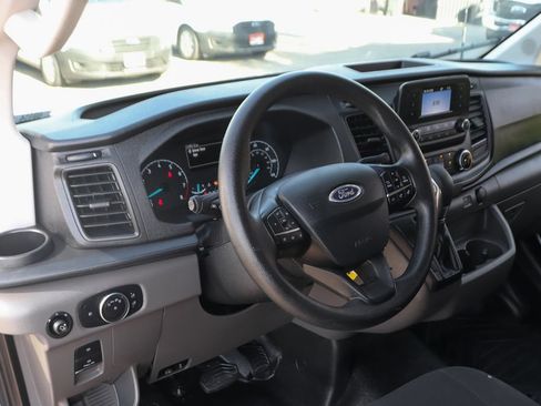 Used 2025 Ford Transit 250 Low Roof w/ Exterior Upgrade Package RWD image 20