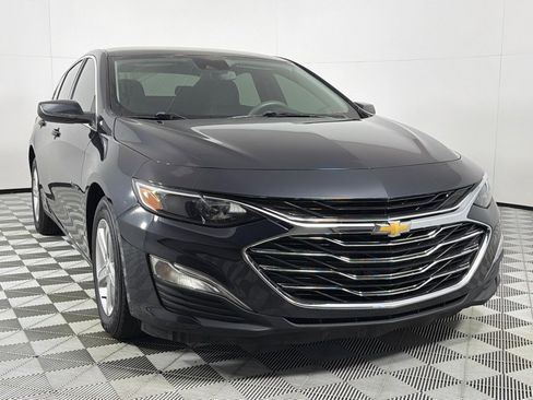 Used 2023 Chevrolet Malibu LS w/ Driver Confidence Package image 3