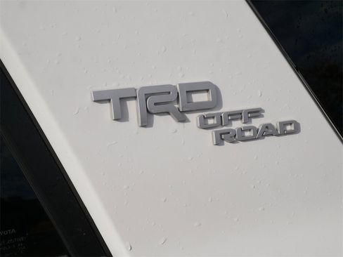Certified 2024 Toyota 4Runner TRD Off-Road image 10