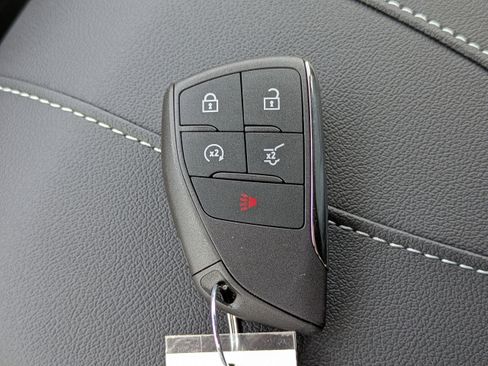 New 2026 Chevrolet Traverse LT w/ Sun and Wheel Package image 32