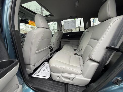 Used 2021 Honda Pilot Special Edition image 12