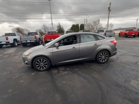 Used 2013 Ford Focus Titanium w/ Titanium Handling Pkg image 6