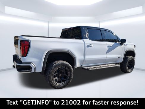 Used 2025 GMC Sierra 1500 AT4 w/ AT4 Premium Package image 3