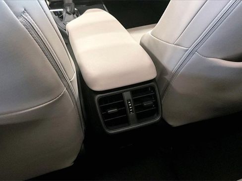 Used 2023 Lexus UX 250h AWD w/ Premium Package image 10