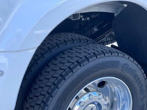 New 2026 Ford F450 Platinum w/ Platinum Plus Package AWD/4WD image 8