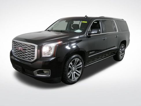 Used 2018 GMC Yukon XL Denali w/ Denali Ultimate Package AWD/4WD image 9