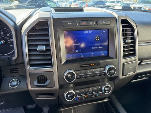 Used 2021 Ford Expedition XLT image 25