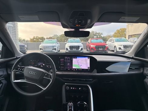 Certified 2025 Audi Q5 Premium Plus w/ Premium Plus image 18