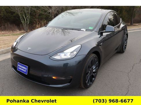 Used 2024 Tesla Model Y Performance image 3