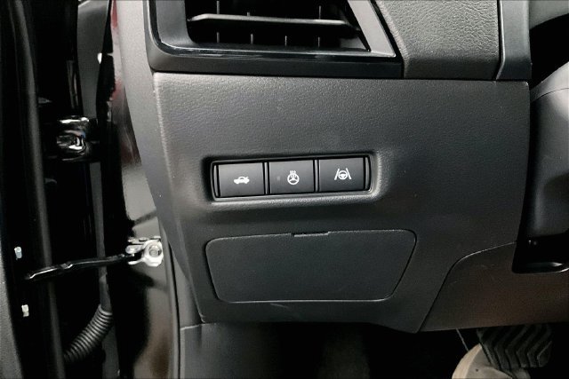 New 2027 Nissan Sentra SR w/ SR Premium Package FWD image 31