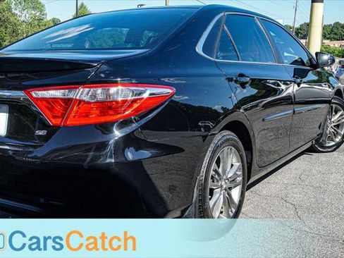 Used 2016 Toyota Camry SE image 7
