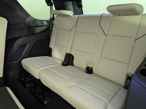 Used 2025 Cadillac Escalade Sport image 19
